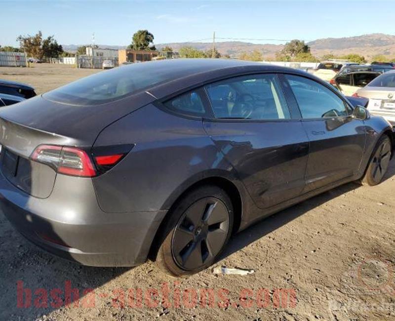 2023 TESLA MODEL 3 اسود